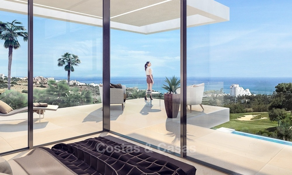 Nieuwe moderne villa te koop, Eerstelijn golf met zeezicht in Estepona, Costa del Sol 354