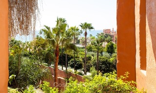 Te koop in Hotel Kempinski, Marbella - Estepona: Gerenoveerd appartement in moderne stijl 337 