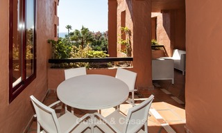 Te koop in Hotel Kempinski, Marbella - Estepona: Gerenoveerd appartement in moderne stijl 341 