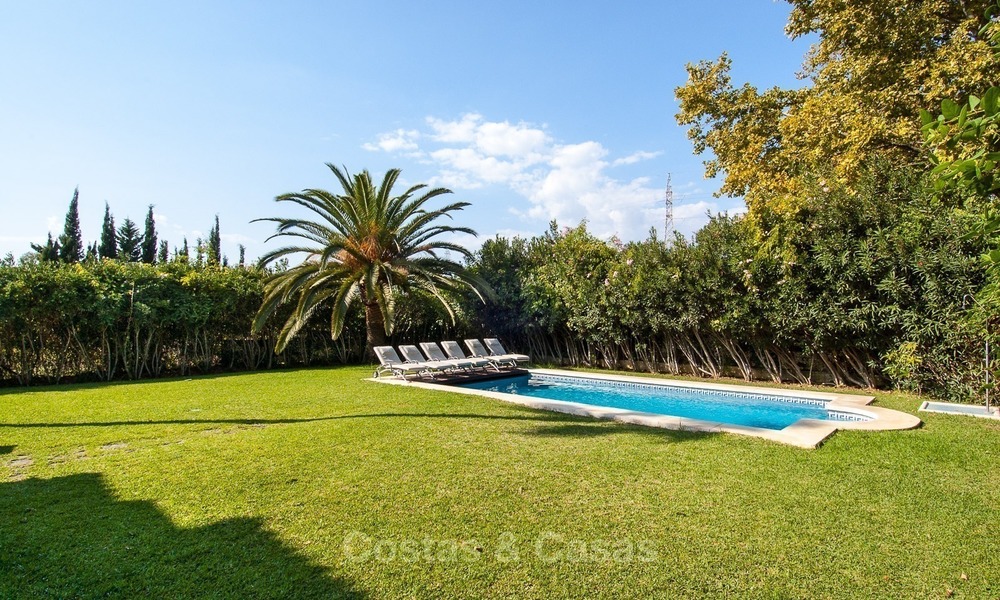 Ruime villa te koop in Nueva Andalucia, Marbella, op loopafstand van voorzieningen en Puerto Banus 498