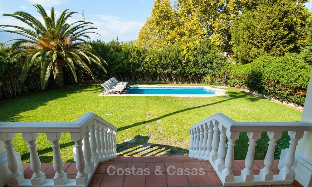 Ruime villa te koop in Nueva Andalucia, Marbella, op loopafstand van voorzieningen en Puerto Banus 520