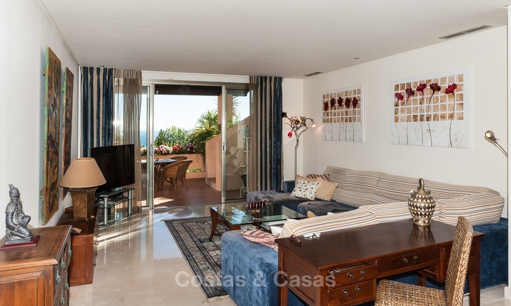 Luxe Penthouse appartement te koop met zeezicht aan de Golden Mile te Marbella 830
