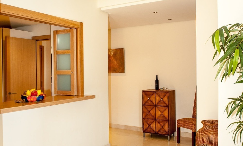 Luxe Penthouse appartement te koop met zeezicht aan de Golden Mile te Marbella 853