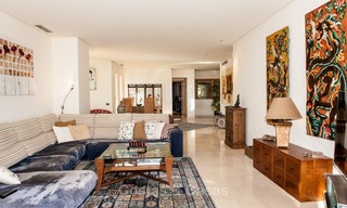 Luxe Penthouse appartement te koop met zeezicht aan de Golden Mile te Marbella 854 