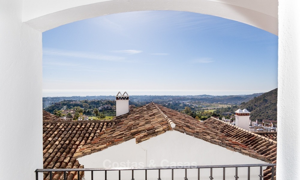 Vrijstaand Huis te koop, op het zuiden gelegen, panoramisch uitzicht op zee en golf in golfresort in Marbella - Benahavis 983