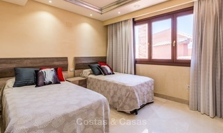 Eerstelijns strand penthouse appartement te koop op de New Golden Mile tussen Marbella en Estepona 997 