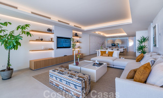 Moderne Luxe Appartementen te koop, direct aan de strandboulevard gelegen, in Estepona centrum. Opgeleverd! 40595 