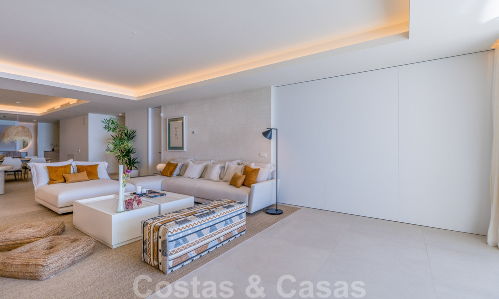 Moderne Luxe Appartementen te koop, direct aan de strandboulevard gelegen, in Estepona centrum. Opgeleverd! 40597