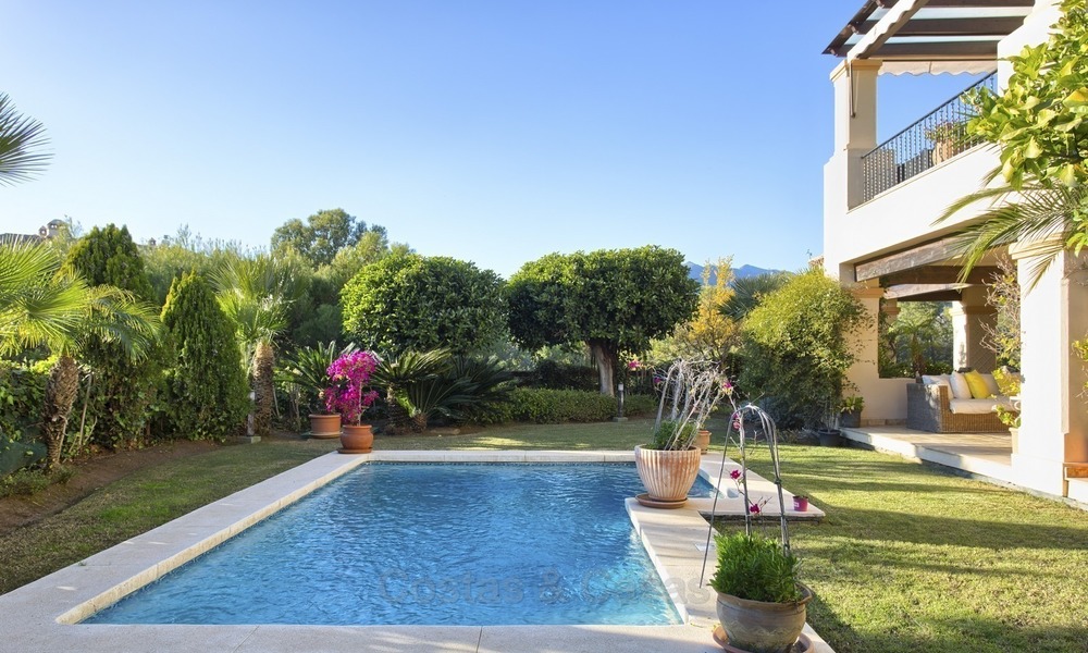 Geprijsd om te verkopen! Luxe Appartement op de Begane Grond met Privézwembad in Aloha, Nueva Andalucia, Marbella 1383