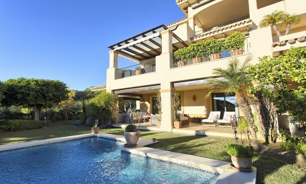 Geprijsd om te verkopen! Luxe Appartement op de Begane Grond met Privézwembad in Aloha, Nueva Andalucia, Marbella 1384