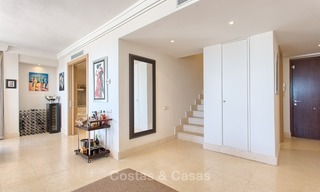 Modern Penthouse appartement met Panoramisch Zeezicht te koop in Los Monteros, Marbella 1600 