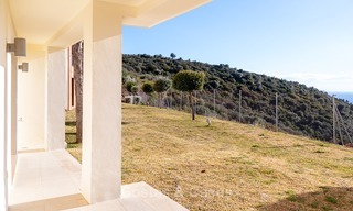 Koopje! Modern Luxe appartement te koop in Marbella met prachtig Zeezicht en tuin 1836 