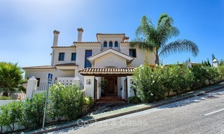 Luxe Villa te koop met zicht op de Zee en de Bergen in een Beveiligd Complex in La Quinta, Benahavis - Marbella 2039 