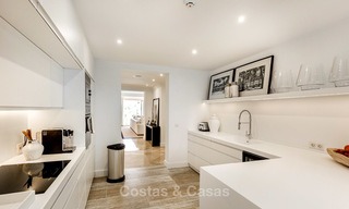 Eerstelijn golf modern gerenoveerd luxe appartement te koop in Nueva Andalucia - Marbella 2915 