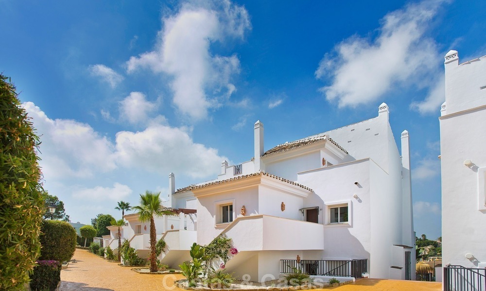 Nieuwe appartementen en penthouses te koop in Nueva Andalucía, Marbella 2491