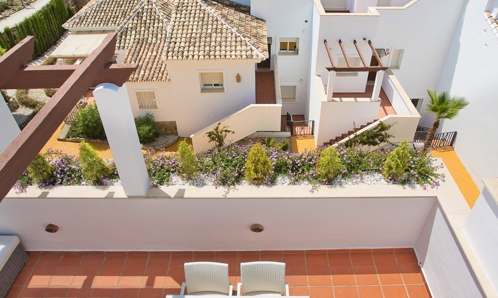 Nieuwe appartementen en penthouses te koop in Nueva Andalucía, Marbella 2499