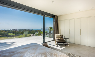 Instapklare Moderne Villa te koop, vlakbij Golf met uitzicht op Zee, in Benahavis - Marbella 33938 