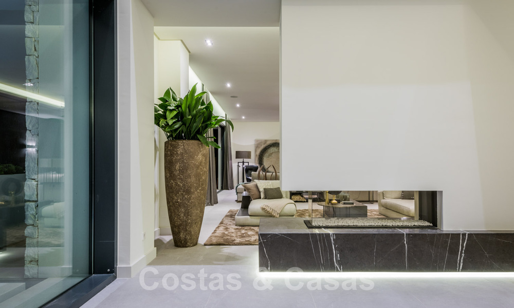 Instapklare Moderne Villa te koop, vlakbij Golf met uitzicht op Zee, in Benahavis - Marbella 33967
