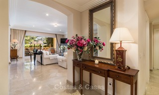 Eerstelijn golf ruim luxe appartement te koop in Nueva Andalucia - Marbella 4079 
