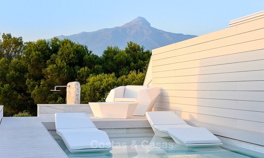 Eerstelijn golf modern, ruim, luxe penthouse te koop in Nueva Andalucia - Marbella 2547