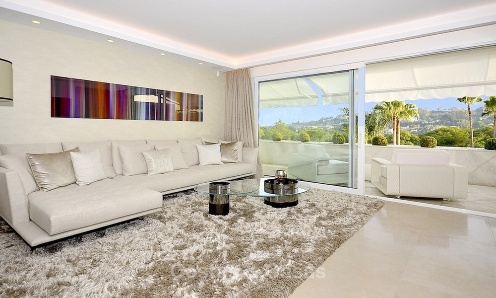 Eerstelijn golf modern, ruim, luxe penthouse te koop in Nueva Andalucia - Marbella 2548