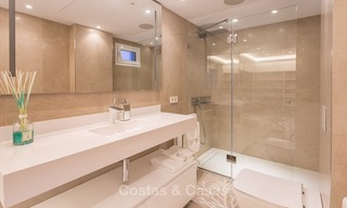 Eerstelijn golf modern, ruim, luxe penthouse te koop in Nueva Andalucia - Marbella 2558 