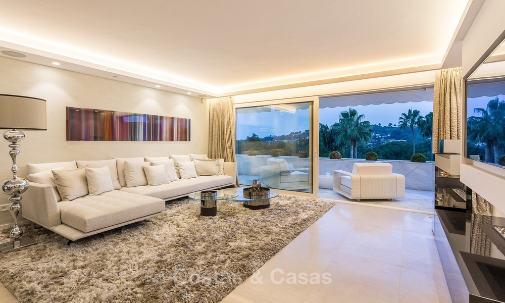 Eerstelijn golf modern, ruim, luxe penthouse te koop in Nueva Andalucia - Marbella 2564
