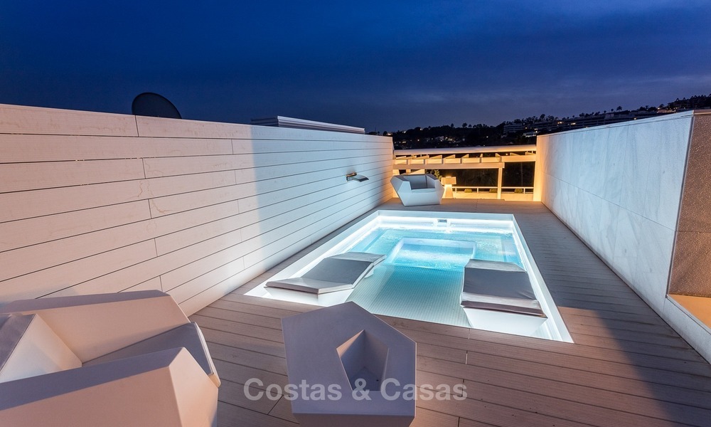 Eerstelijn golf modern, ruim, luxe penthouse te koop in Nueva Andalucia - Marbella 2569