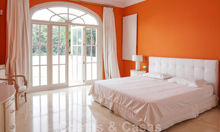 Exclusieve villa te koop op een groot perceel met zeezicht in Marbella - Estepona 33986 