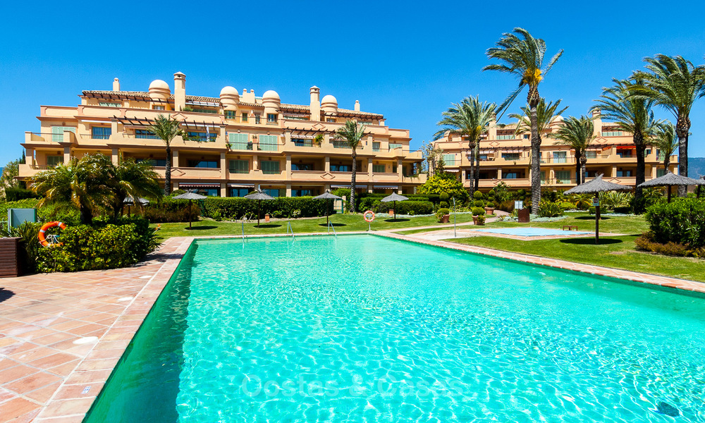 Luxe Penthouse appartement te koop in een vijfsterren golfresort op de New Golden Mile in Benahavis - Marbella 3065