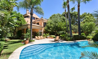 Kwaliteits Villa te koop, gebouwd in Klassieke stijl, gelegen aan de Golden Mile, Marbella. Verlaagd in prijs! 3142 