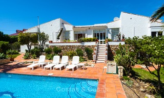 Te renoveren Villa te koop in Estepona, Costa del Sol, met prachtig zeezicht en dichtbij het strand 3190 