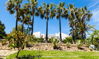 Te renoveren Villa te koop in Estepona, Costa del Sol, met prachtig zeezicht en dichtbij het strand 3193 