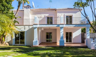 Villa te koop op loopafstand van de golfbaan en commercieel centrum in Guadalmina, Marbella 3254 