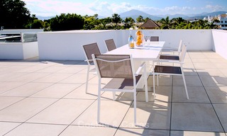 Hedendaagse villa te koop, gelegen vlakbij het Strand in Puerto Banus, Marbella. Verlaagd in prijs! 3450 