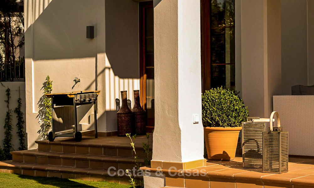 Instapklare nieuwe luxe villa te koop, eerstelijn golf in een gated golfresort, New Golden Mile, Marbella - Estepona 3535