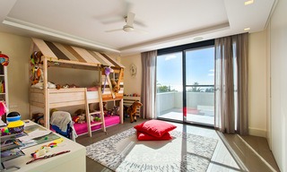Aantrekkelijke en ruime, gerenoveerde luxe villa met prachtige zeezichten te koop, Marbella East 3612 