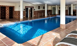 Luxe appartement te koop in een eerstelijn golf resort in Marbella - Estepona 3652 