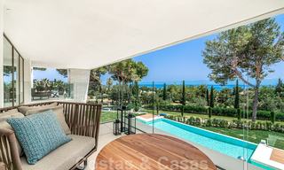 Buitengewone eigentijdse luxevilla met adembenemend zeezicht te koop in Sierra Blanca, Marbella 27020 