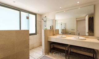 Luxe, modern, ruim appartement te koop in een 5 sterren golf resort op de New Golden Mile in Benahavis - Marbella 3683 