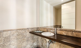 Luxe, modern, ruim appartement te koop in een 5 sterren golf resort op de New Golden Mile in Benahavis - Marbella 3689 