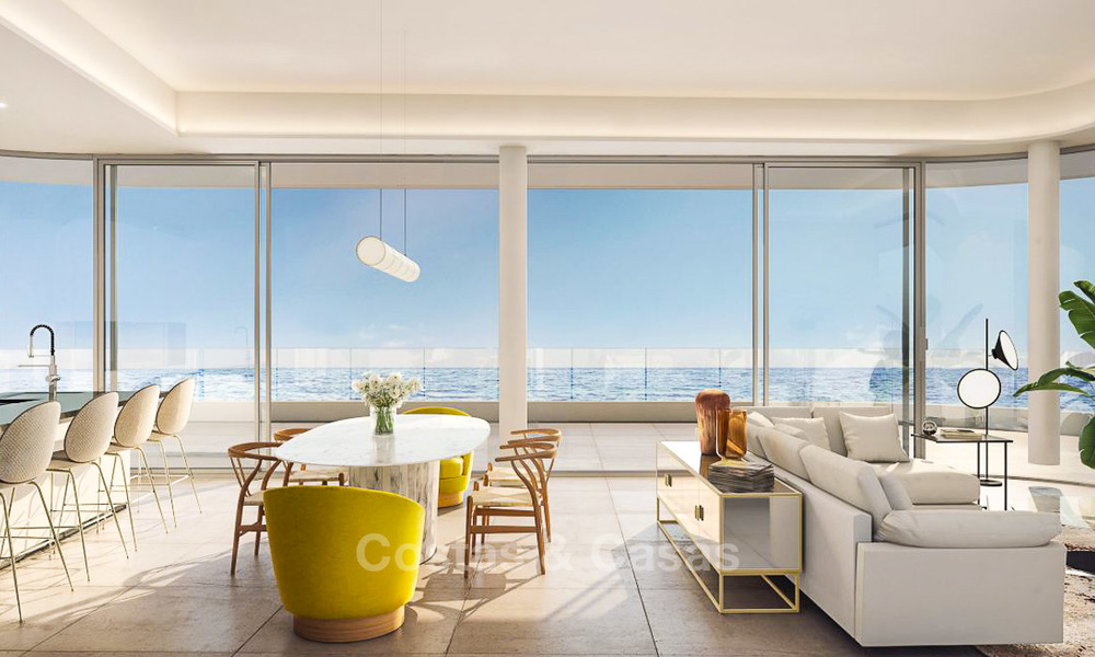 Nieuwe moderne eerstelijns strand appartementen te koop in Torremolinos, Costa del Sol. Opgeleverd. Laatste unit. 3717