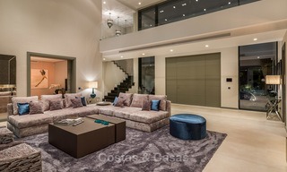 Luxe nieuwbouw villa in moderne, eigentijdse stijl te koop in El Madroñal, Benahavis - Marbella 3875 