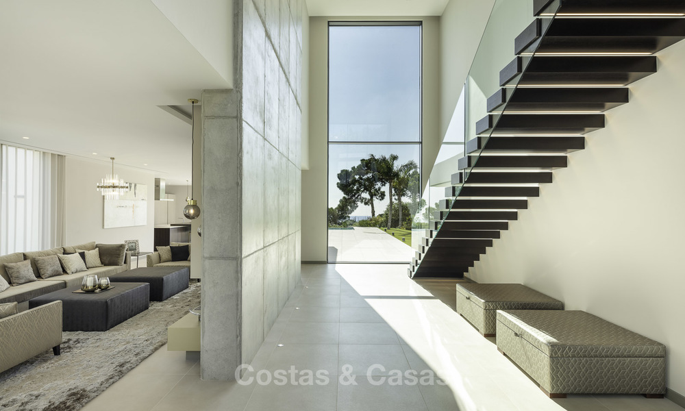 Elegant-eigentijdse moderne nieuwbouw villa te koop in El Madroñal, Benahavis - Marbella 17155