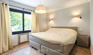 Recent gerenoveerde luxe villa te koop aan de strandzijde in Los Monteros, Oost Marbella 4050 