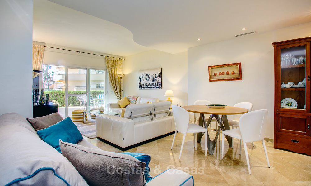 Charmant, ruim, op het Zuiden gericht luxe appartement te koop in een begeerde golf-urbanisatie, Elviria - Marbella 4092