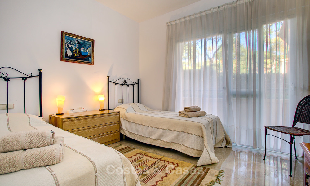 Charmant, ruim, op het Zuiden gericht luxe appartement te koop in een begeerde golf-urbanisatie, Elviria - Marbella 4110
