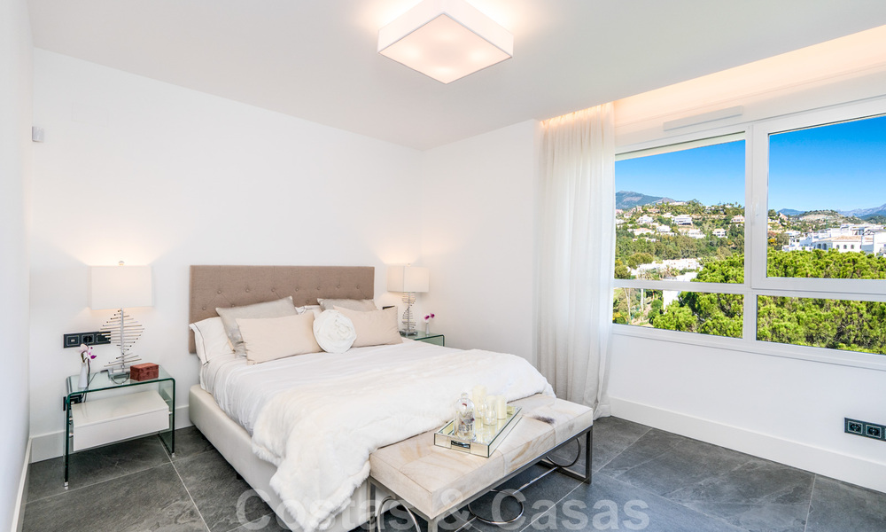 Nieuwe exclusieve appartementen te koop in een luxueus golf resort in Benahavis - Marbella. Instapklaar. Laatste unit - Penthouse! 33225