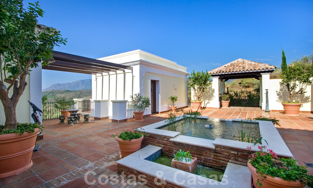 Exclusieve villa te koop, met zeezicht, in een gated resort in Marbella - Benahavis 22352