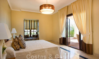 Exclusieve villa te koop, met zeezicht, in een gated resort in Marbella - Benahavis 22356 